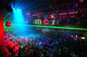 Le discoteche di Ibiza sono famose in tutto il mondo